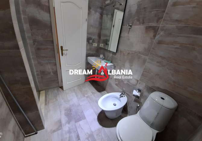 Shtepi ne shitje  ne Tirane, 2+1, Mobilimi Bosh, pa mobiluar, Pagesa 88,000  Euro.