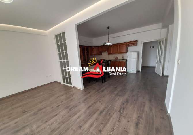 Shtepi ne shitje  ne Tirane, 2+1, Mobilimi Bosh, pa mobiluar, Pagesa 88,000  Euro.