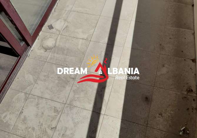 Shtepi ne shitje  ne Tirane, 2+1, Mobilimi Bosh, pa mobiluar, Pagesa 88,000  Euro.