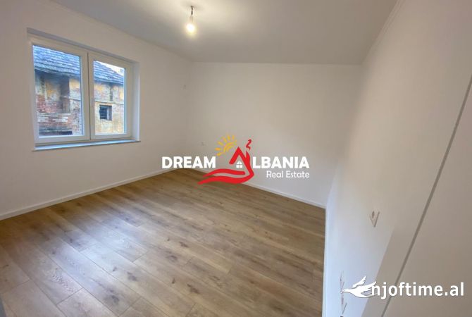 Shtepi ne shitje Apartament ne Tirane, 2+1, Mobilimi Bosh, pa mobiluar, Pagesa 185,000  Euro.