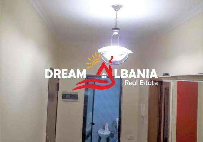 Shtepi ne shitje  ne Tirane, 2+1, Mobilimi E mobiluar, Pagesa 72,000  Euro.