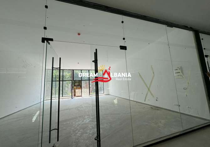 Ambient biznesi me qera 3+1 ne Tirane - 2,800 Euro