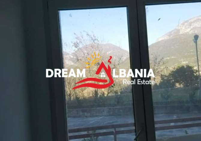 Shtepi ne shitje Apartament ne Tirane, 2+1, Mobilimi Bosh, pa mobiluar, Pagesa 133,000  Euro.