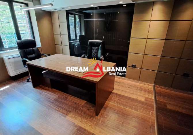 Ambient biznesi me qera 3+1 ne Tirane - 1,000 Euro