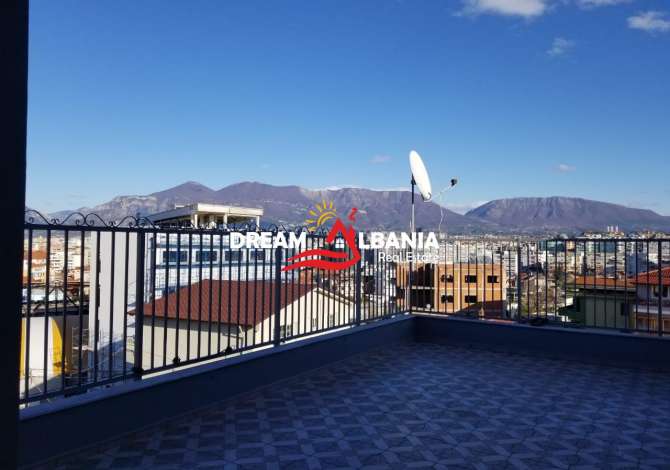 Shtepi me qera 7+1 ne Tirane - 3,200 Euro