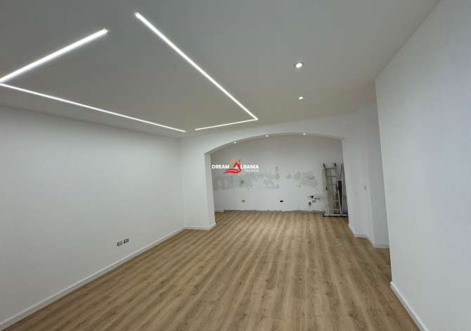 Shtepi ne shitje Apartament ne Tirane, 2+1, Mobilimi Bosh, pa mobiluar, Pagesa 169,000  Euro.