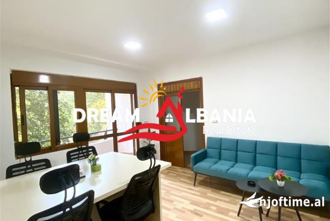 Ambient biznesi me qera 3+1 ne Tirane - 850 Euro