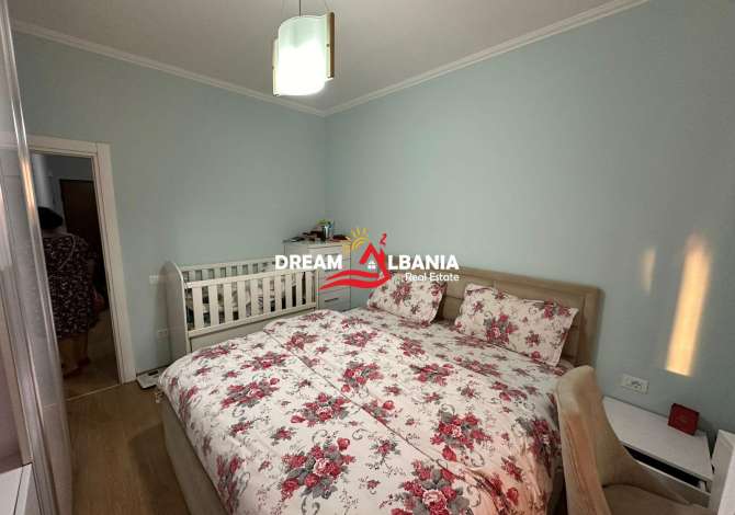 Shtepi me qera Apartament ne Tirane, 2+1, Mobilimi E mobiluar, Pagesa 700  Euro.