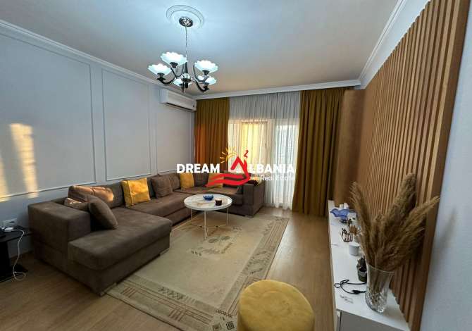 Shtepi me qera Apartament ne Tirane, 2+1, Mobilimi E mobiluar, Pagesa 700  Euro.