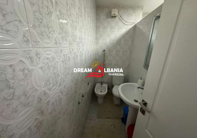 Shtepi me qera Apartament ne Tirane, 2+1, Mobilimi E mobiluar, Pagesa 700  Euro.