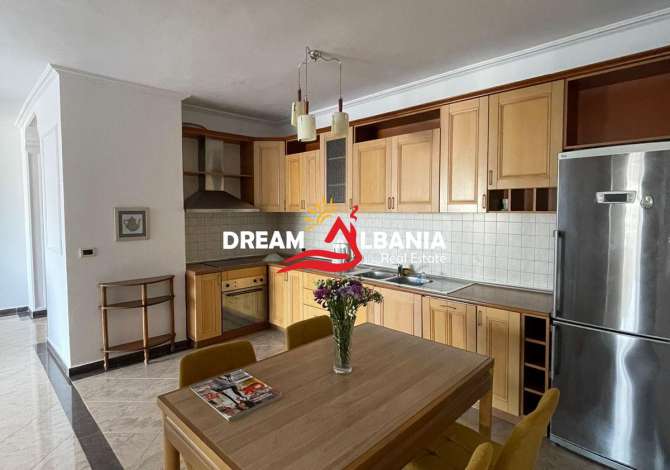 Shtepi me qera 2+1 ne Tirane - 800 Euro