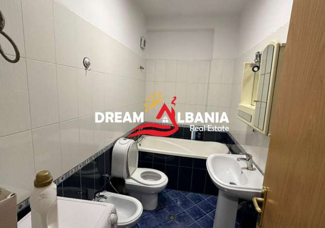 Shtepi ne shitje Apartament ne Tirane, 2+1, Mobilimi E mobiluar, Pagesa 186,000  Euro.