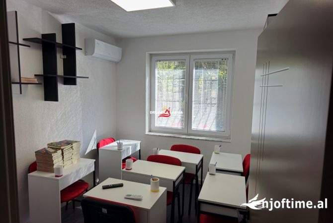 Ambient biznesi me qera 3+1 ne Tirane - 750 Euro