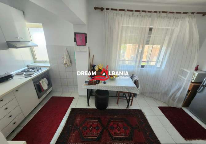 Shtepi ne shitje Apartament ne Tirane, 2+1, Mobilimi E mobiluar, Pagesa 140,000  Euro.