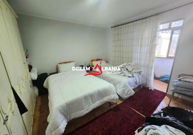 Shtepi ne shitje Apartament ne Tirane, 2+1, Mobilimi E mobiluar, Pagesa 140,000  Euro.