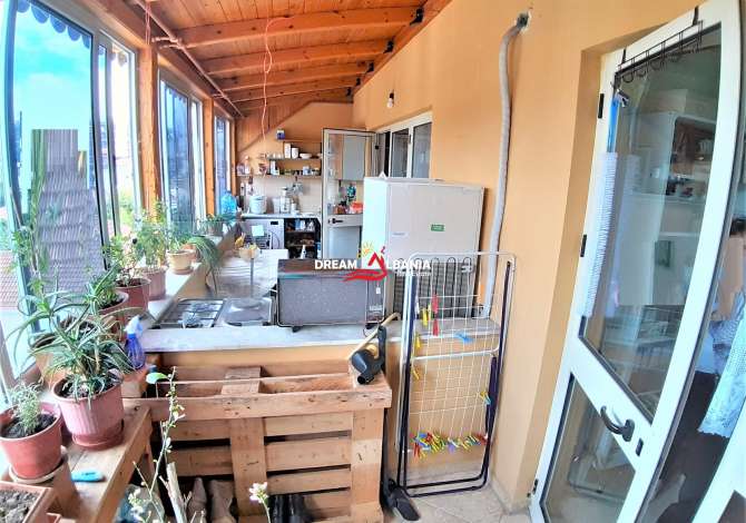 Shtepi ne shitje  ne Tirane, 1+1, Mobilimi E mobiluar, Pagesa 64,000  Euro.