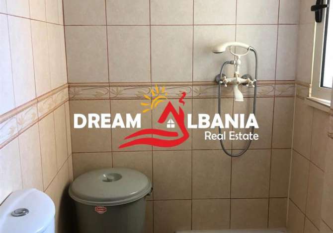 Shtepi ne shitje Apartament ne Durres, Garsoniere, Mobilimi E mobiluar, Pagesa 54,000  Euro.