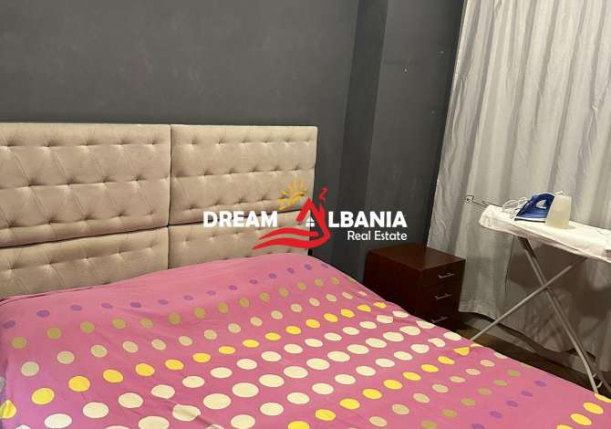 Shtepi me qera Apartament ne Tirane, 3+1, Mobilimi E mobiluar, Pagesa 800  Euro.