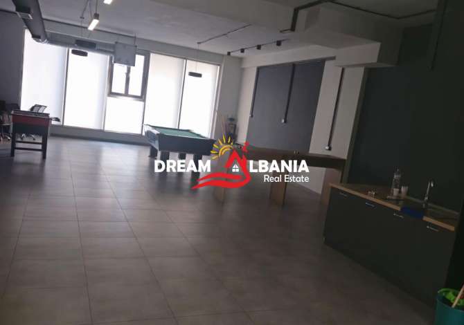 Jepet me qera ambjent zyre, ne rrugen Teodor Keko, prane Oslo Bar (ID 42611020)