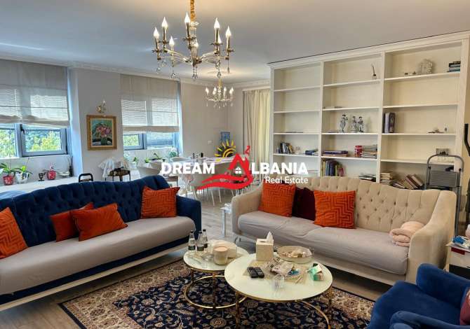 Shtepi me qera 4+1 ne Tirane - 2,700 Euro