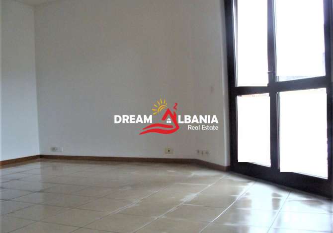 Ambient biznesi me qera 3+1 ne Tirane - 5,200 Euro
