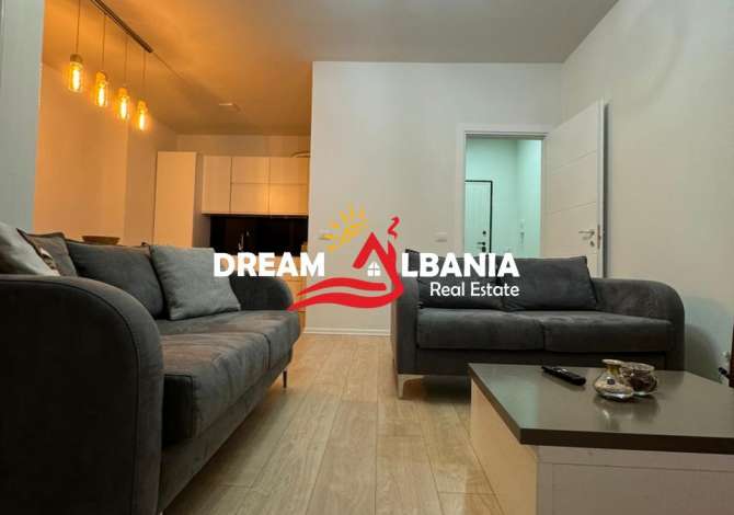 Shtepi me qera 2+1 ne Tirane - 1,500 Euro