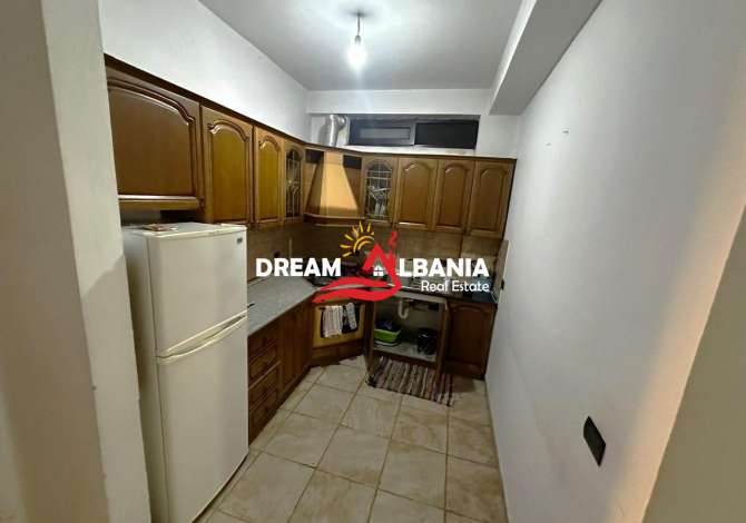 Shtepi me qera 2+1 ne Tirane - 650 Euro