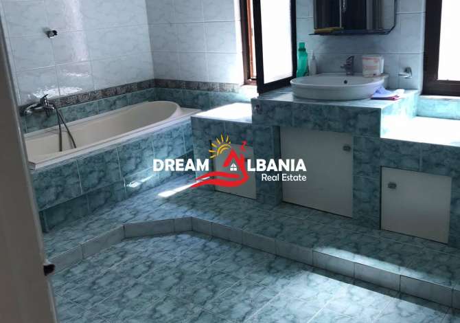 Casa in affitto 5+1 a Tirana - 2,000 Euro