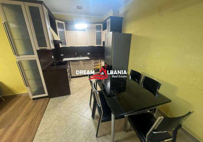 Shtepi me qera 3+1 ne Tirane - 800 Euro