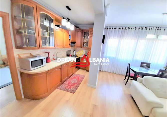 Shtepi me qera 2+1 ne Tirane - 650 Euro