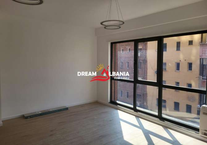 Ambient biznesi me qera 3+1 ne Tirane - 700 Euro