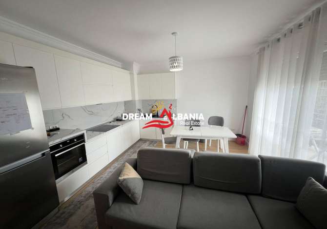 Shtepi me qera 2+1 ne Tirane - 650 Euro