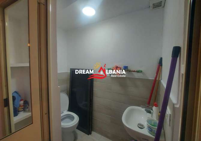 Zyre me qera ne Kombinat prane Qendres Shendetesore nr.6, ne Tirane (ID 4261816)