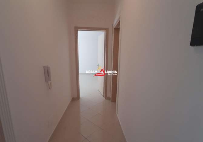 Shtepi ne shitje  ne Tirane, 1+1, Mobilimi Bosh, pa mobiluar, Pagesa 48,000  Euro.