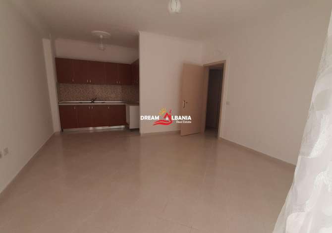 Shtepi ne shitje  ne Tirane, 1+1, Mobilimi Bosh, pa mobiluar, Pagesa 48,000  Euro.