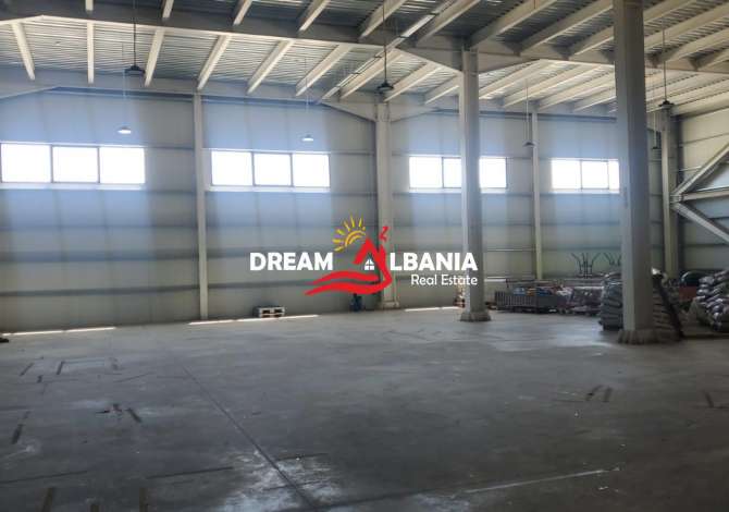 Ambient biznesi me qera 4+1 ne Tirane - 2,500 Euro