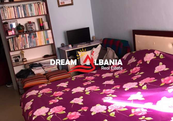 Shtepi ne shitje  ne Tirane, 2+1, Mobilimi E mobiluar, Pagesa 62,000  Euro.