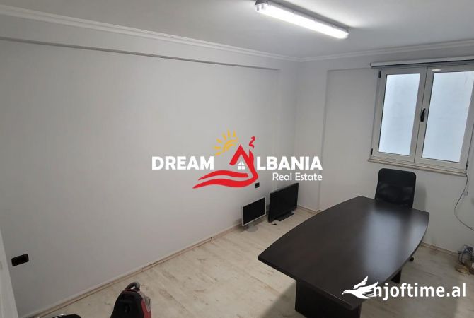 Shtepi ne shitje 2+1 ne Tirane - 172,000 Euro