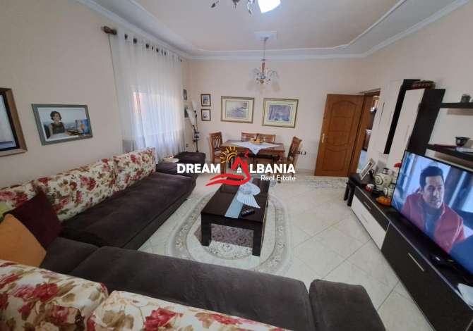Shtepi me qera 1+1 ne Tirane - 50,000 Leke