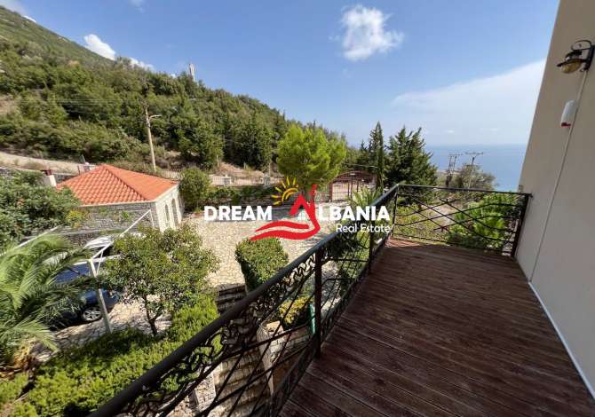 Shtepi ne shitje Vila Luksoze ne Himare, 7+1, Mobilimi E mobiluar, Pagesa 1,600,000  Euro.