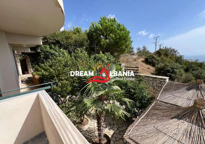 Shtepi ne shitje Vila Luksoze ne Himare, 7+1, Mobilimi E mobiluar, Pagesa 1,600,000  Euro.
