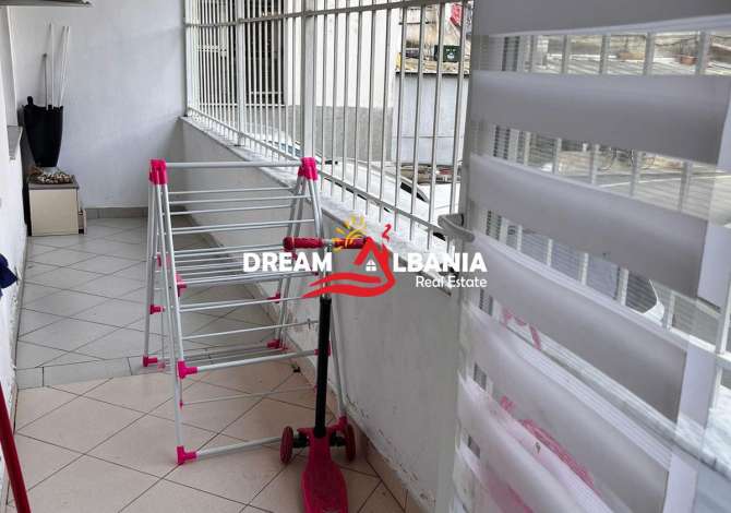 Shtepi ne shitje Apartament ne Tirane, 1+1, Mobilimi E mobiluar, Pagesa 95,000  Euro.