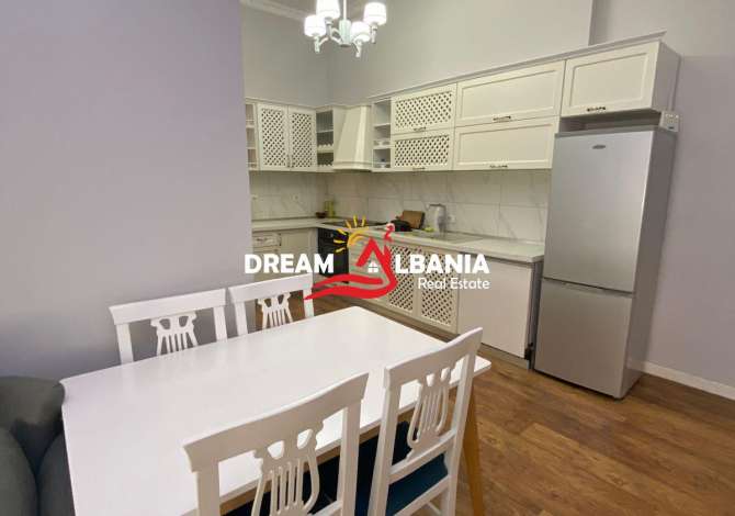 Shtepi me qera 3+1 ne Tirane - 800 Euro