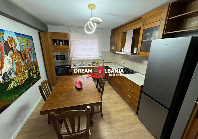 Shtepi me qera 2+1 ne Tirane - 60,000 Leke