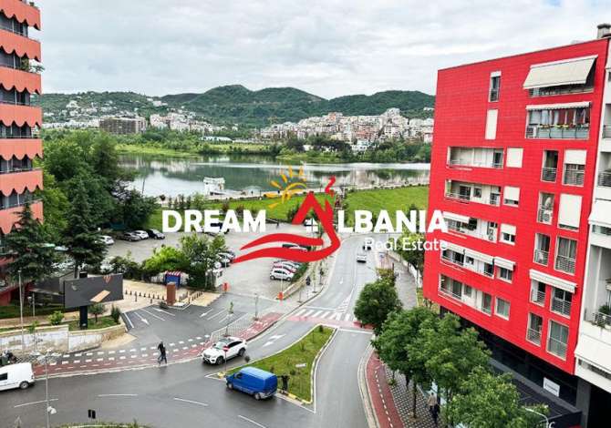 Shtepi me qera 3+1 ne Tirane - 1,800 Euro