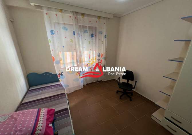 Shtepi me qera Apartament ne Tirane, 2+1, Mobilimi E mobiluar, Pagesa 80,000  Leke.
