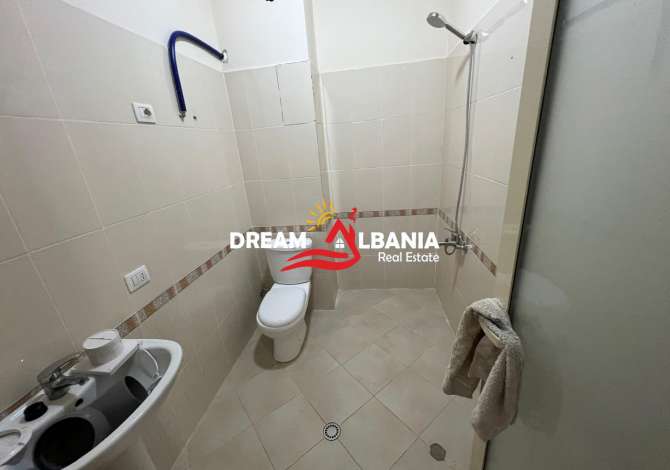 Shtepi me qera Apartament ne Tirane, 2+1, Mobilimi E mobiluar, Pagesa 80,000  Leke.