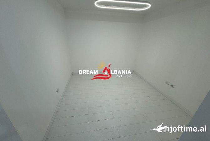 Ambient biznesi me qera 3+1 ne Tirane - 650 Euro