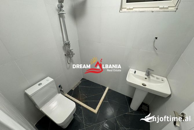 Jepet Apartament/Zyre 1+1+Post Parkimi me qera ne Zog te Zi, ne Tirane (ID 4219341)