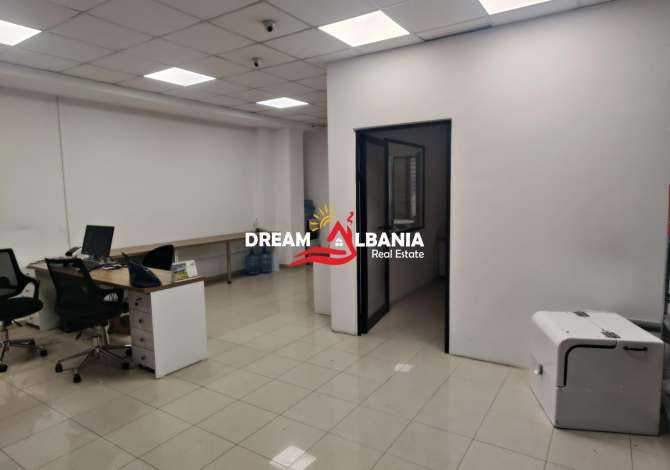 Ambient biznesi me qera 3+1 ne Tirane - 800 Euro